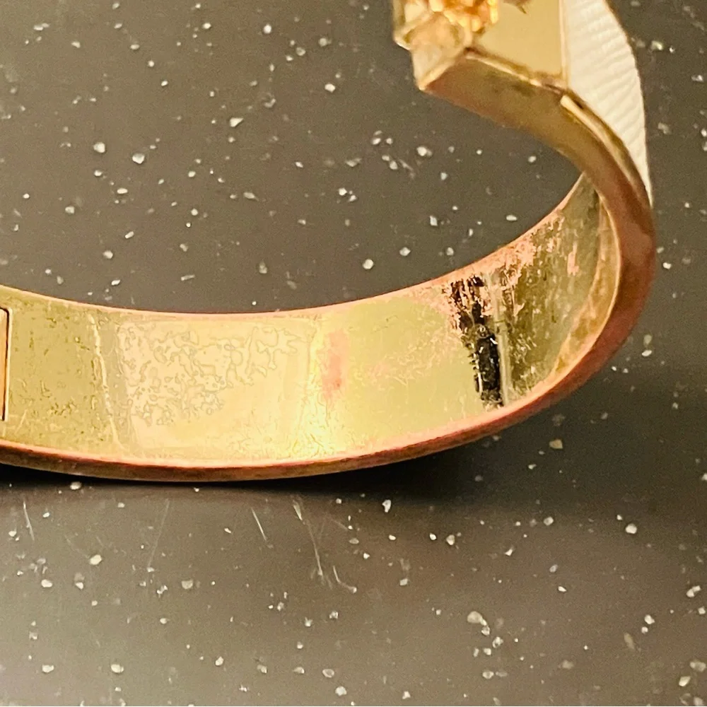 Tory Burch- White Leather Inlay Hinged Bracelet in Gold. EUC